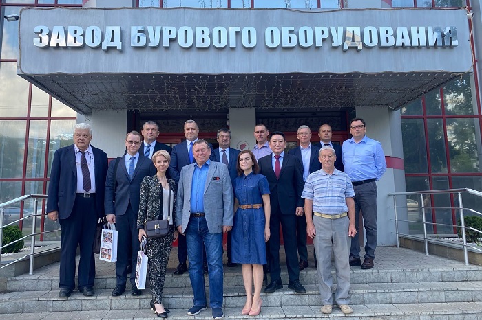 НАЛАЖИВАЕМ ТОРГОВЫЕ ОТНОШЕНИЯ 